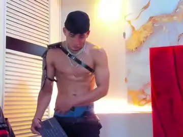 Chaturbate Watch Live Sex Cams of danii_scot