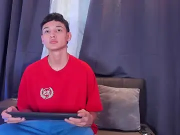 Chaturbate Live Sex of stiiveen_24cm