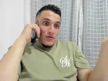 Chaturbate Live Sex Cam of alphadesire69