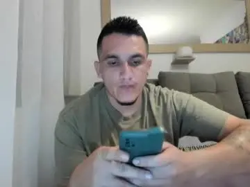 Chaturbate Live Sex Cam of alphadesire69