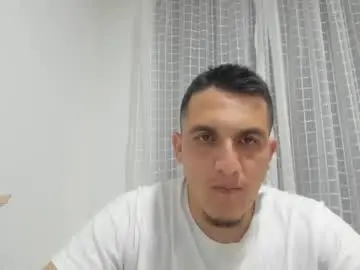 Chaturbate Live Sex Cam of alphadesire69