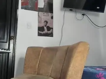 Chaturbate Adult Webcams of davide_daniels