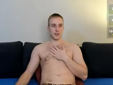 Chaturbate Live Sex Cam of guy_charming