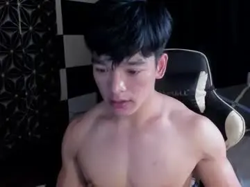 Chaturbate Live Sex Cam of philhotbody