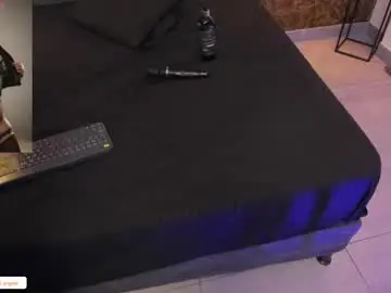 Chaturbate Nude Webcam of alahia_dangelo_