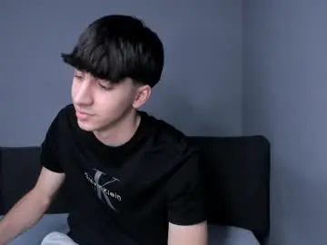 Chaturbate Watch Live Sex Cams of hotflirtyfella