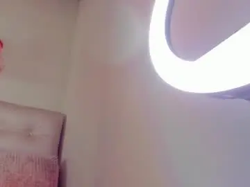 Chaturbate Live Sex Cam of little_red_18