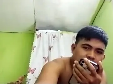 Chaturbate Sex Cam of rodzkie_sheesh