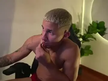 Chaturbate Free Live Porn of thin_tommy11