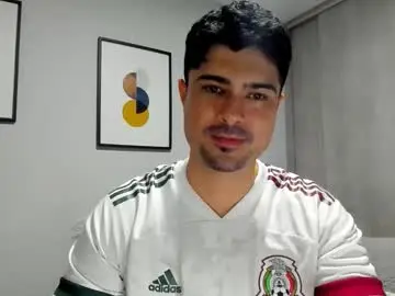 Chaturbate Live Sex Cam of adam_clarke