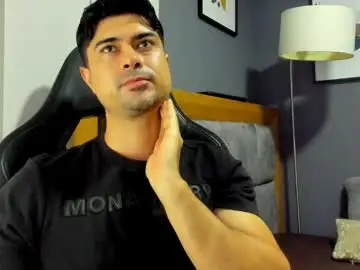 Chaturbate Adult Webcam of adam_clarke