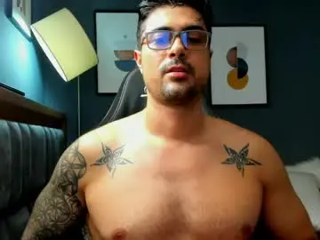 Chaturbate Free Porn Cam of adam_clarke