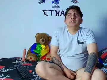 Chaturbate Live Sex Cam of ethan__11