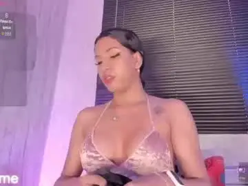 Chaturbate Live Sex Cam of laiilybell