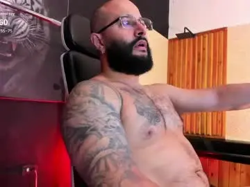Chaturbate Live Sex Cam of luke__09