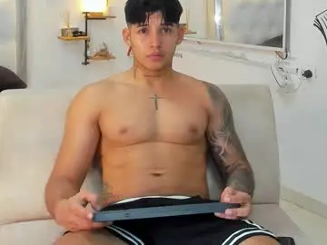 Chaturbate Live Sex of lunay_xtreemboy