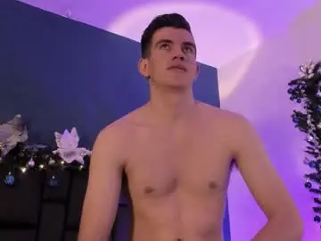 Chaturbate Live Sex Cam of mikaelslow