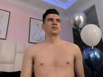 Chaturbate Free Live Porn of mikaelslow