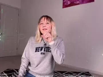 Chaturbate Live Porn of petitebrat