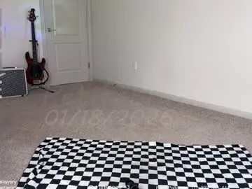 Chaturbate Adult Video Chat of petitebrat