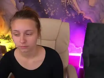 Chaturbate Adult Webcams of tinynataliee