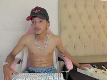 Chaturbate Best live sex cam show of alpha_marcus