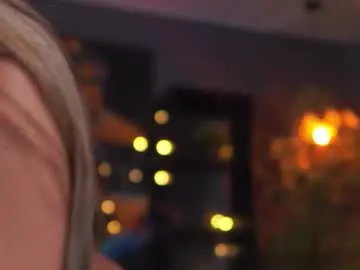 Chaturbate Free Porn Cam of evelyn_evyy