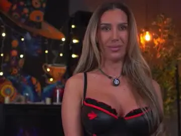 Chaturbate Adult Video Chat of evelyn_evyy