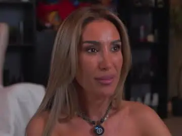 Chaturbate Nude Webcam of evelyn_evyy