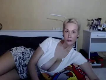 Chaturbate Adult Video Chat of hugetittiesgerda