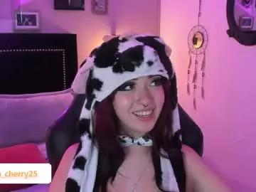 Chaturbate Live Sex of leah_cherry