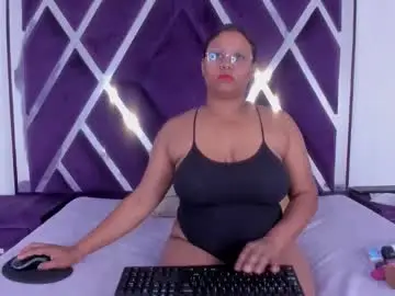 Chaturbate Free Porn Cam of mairaasm