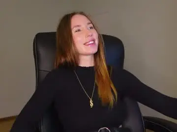 Chaturbate Live Sex Cam of agelina_summer