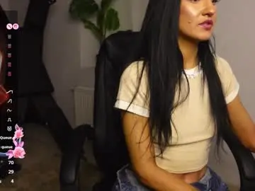 Chaturbate Live Sex Cam of agelina_summer