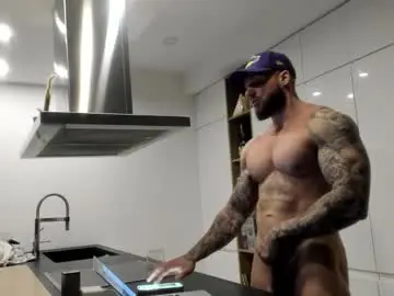 Chaturbate Live Sex Cam of mealphamale