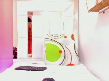 Chaturbate Adult Video Chat of roxy_sexy69