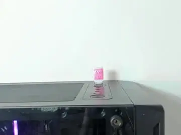 Chaturbate Live Sex Cam of roxy_sexy69