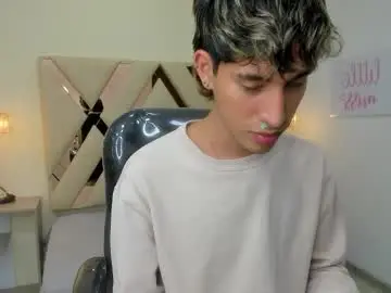 Chaturbate Watch Live Sex Cams of ferphoenix_