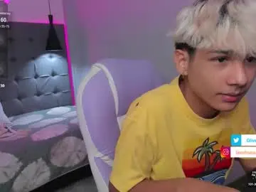 Chaturbate Sex Cam of olivertwinky_