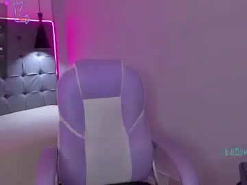 Chaturbate Best live sex cam show of olivertwinky_