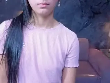 Chaturbate Free Live Porn of sophie_jones_b