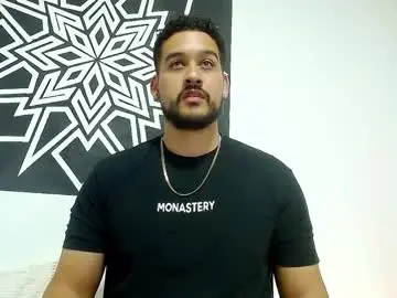 Chaturbate Nude Webcam of _christopher_dennis_