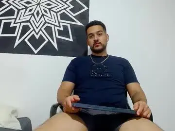 Chaturbate Sex Cam of _christopher_dennis_