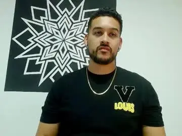 Chaturbate Free Porn Cam of _christopher_dennis_