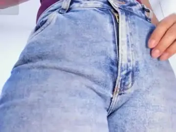 Chaturbate Live Sex Cam of ariacoral