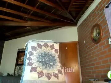 Chaturbate Live Sex of little_izzi