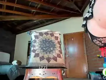 Chaturbate Nude Webcam of little_izzi