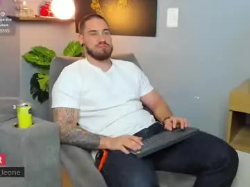 Chaturbate Free Porn Cam of giorgio_leone2