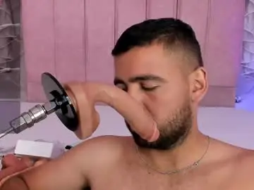 Chaturbate Free Porn Cam of magnus_alejo