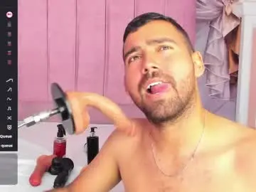 Chaturbate Live Sex Cam of magnus_alejo